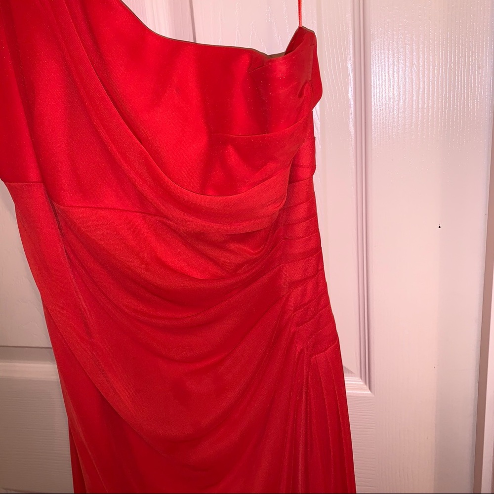 Semi-formal dress - Picture 4 of 6